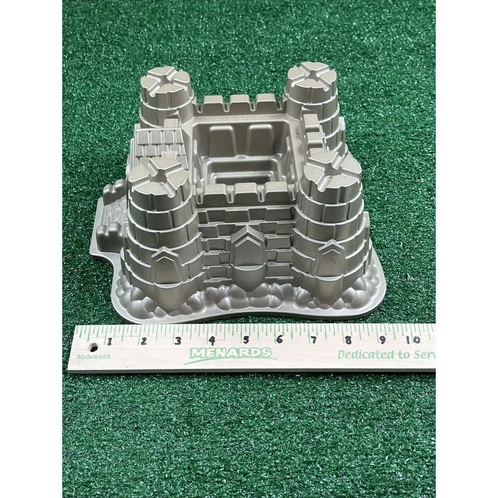 Nordic Ware‎ Williams-Sonoma Sandcastle Bundt Cake Mold Pan Cast Aluminum 10 Cup